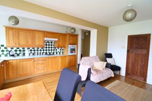 Photo 11- click for photo gallery